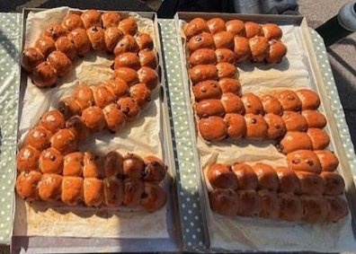 BLA25thanniversarycake1-c1b2407e2504be09